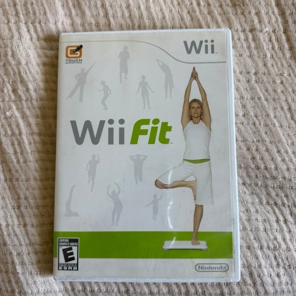 Nintendo Wii Fit Video Game Wii White Fitness Exercise Yoga Manual Disc Workout